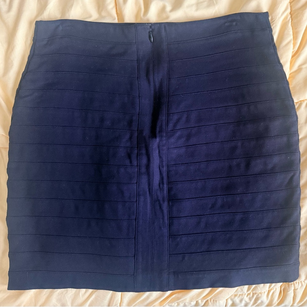Express Black Ribbed Mini Skirt - Picture 2 of 5
